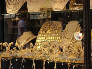 India, US become top Gold jewelry exporters